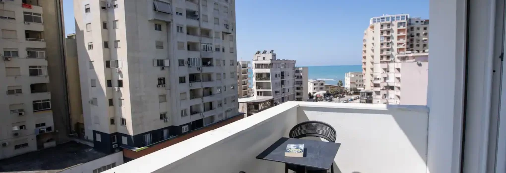 c8956ca8-747c-4ffc-9b51-13650dfb99e3